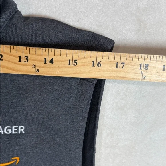 NWT The North Face Medium Men's Dark Gray Nylon Vest With Amazon Embroidery - Picture 4 of 7